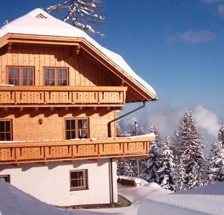 شقة Almhaus Karantanien هوتشريندل المظهر الخارجي الصورة